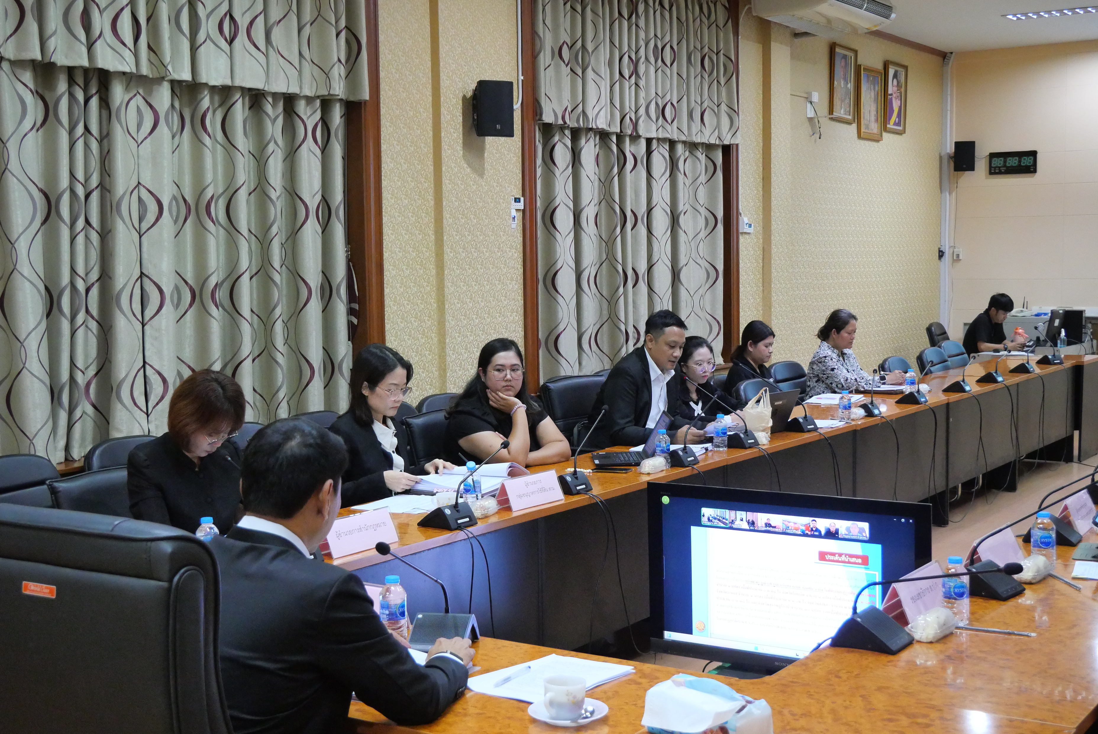 title - การประชุมคณะอนุกรรมการพิจารณาการให้ความยินยอมหรืออนุญาตการใช้ประโยชน์ที่ดินในเขตปฏิรูปที่ดิน ครั้งที่ 3/2569